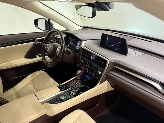 Lexus RX450h 23 of 30