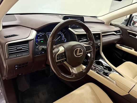 Lexus RX450h 28 of 30