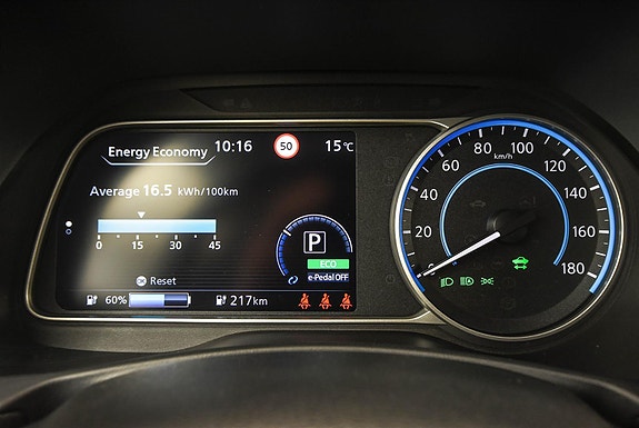 Nissan Leaf 21 of 29