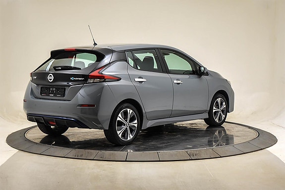 Nissan Leaf 7 of 29