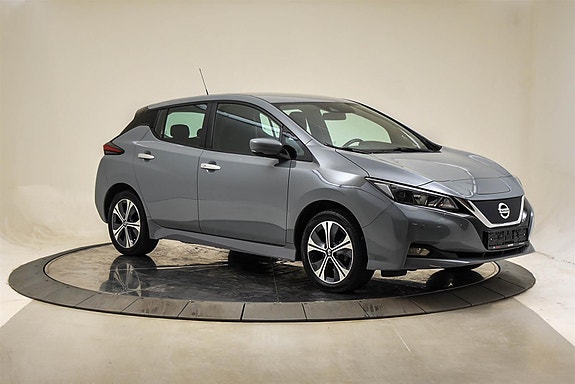 Nissan Leaf 2 of 29