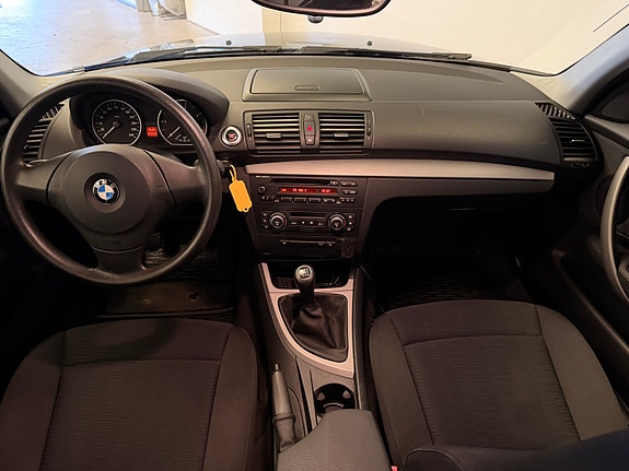 BMW 118d 9 of 16