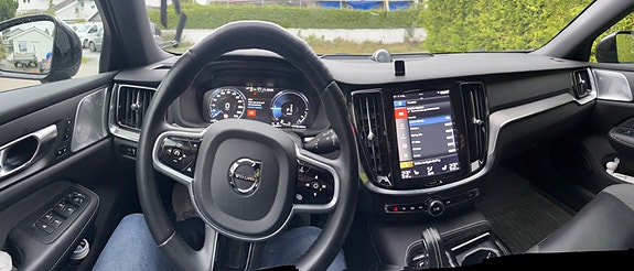 Volvo V60 6 of 8