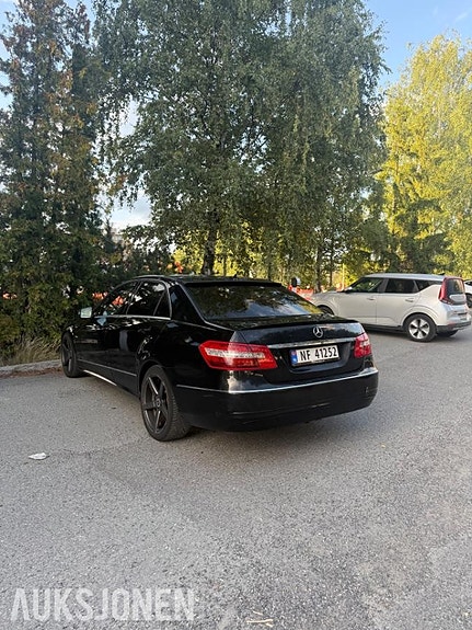 Mercedes-Benz E-Klasse 6 of 22
