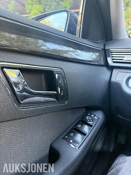 Mercedes-Benz E-Klasse 12 of 22