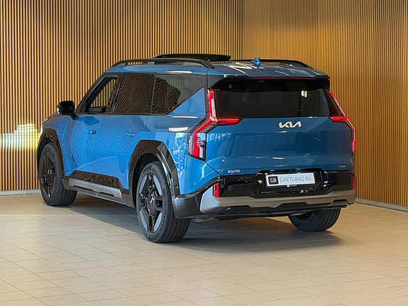 Kia EV9 6 of 28