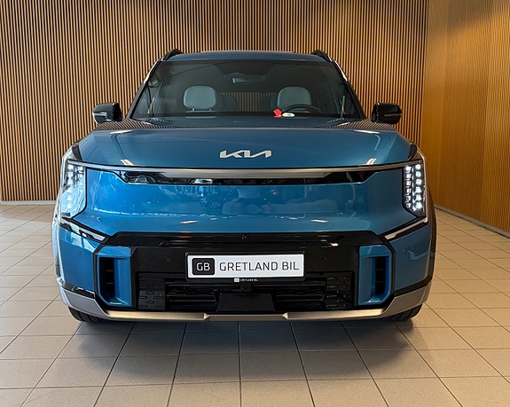 Kia EV9 4 of 28