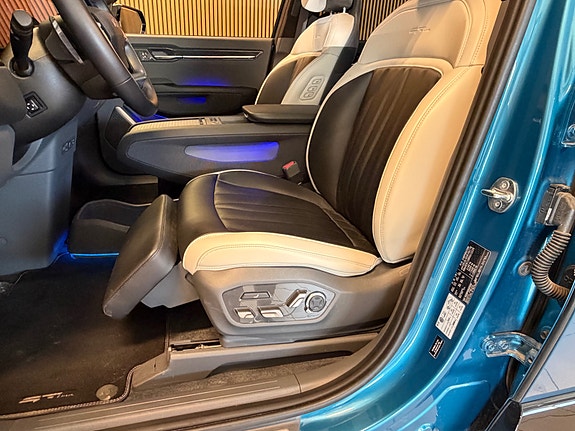 Kia EV9 14 of 28