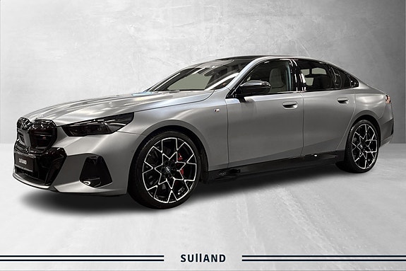 BMW i5 2 of 30