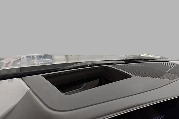 BMW i5 25 of 30