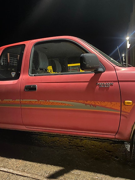 Toyota HiLux 5 of 23
