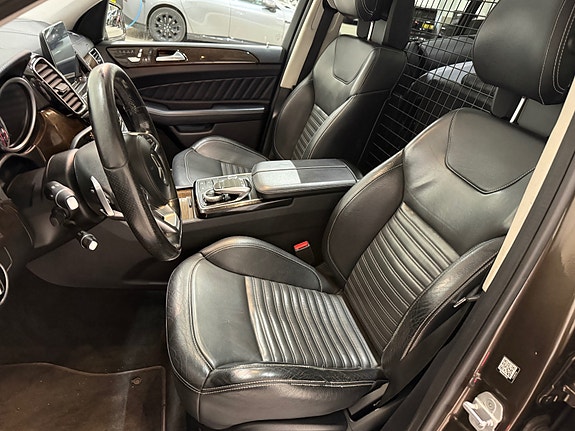 Mercedes-Benz GLS350 d 23 of 30