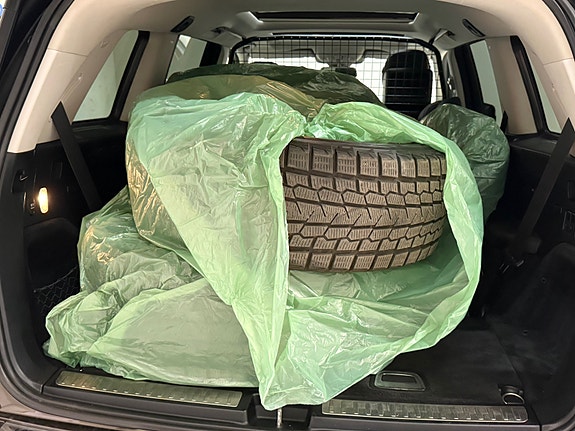 Mercedes-Benz GLS350 d 16 of 30