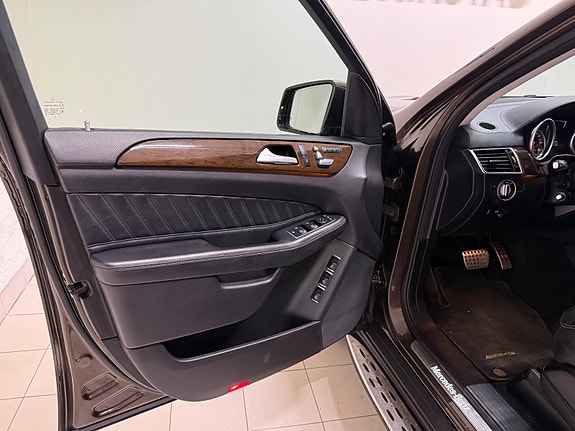 Mercedes-Benz GLS350 d 22 of 30