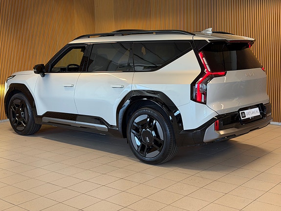 Kia EV9 7 of 27