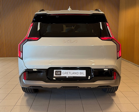 Kia EV9 5 of 27