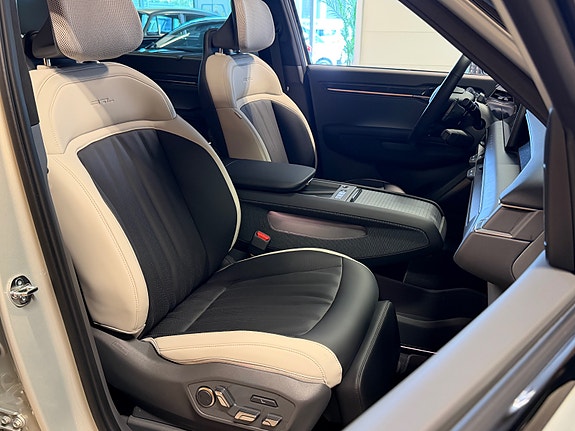Kia EV9 26 of 27