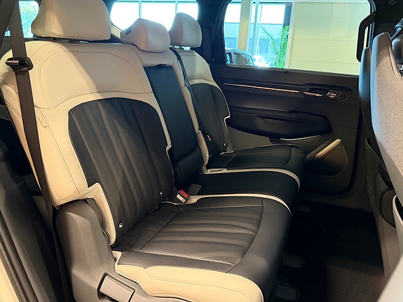 Kia EV9 23 of 27