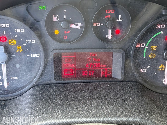 Iveco Daily tippbil m/sidetipp - KUN 47 136 km - EU godkjent til 18.05.2027 29 of 30
