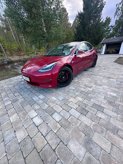 Tesla Model 3 5 of 12