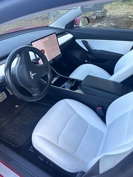 Tesla Model 3 10 of 12