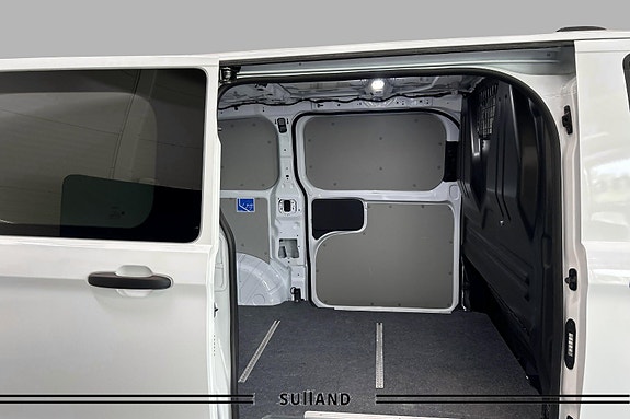 Volkswagen Transporter 18 of 22