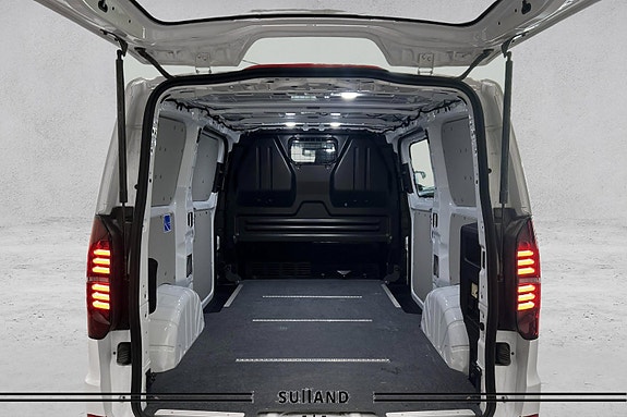 Volkswagen Transporter 19 of 22