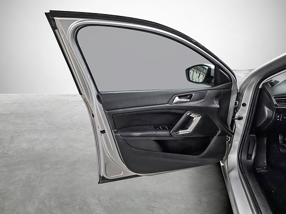 Peugeot 308 10 of 30