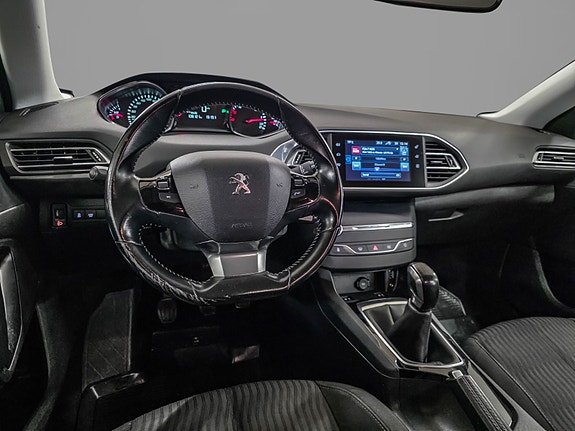 Peugeot 308 12 of 30