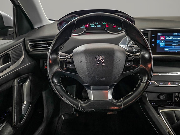 Peugeot 308 14 of 30