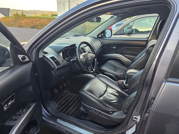 Mitsubishi Outlander 5 of 7
