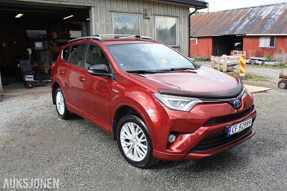 Toyota RAV4 3 of 30