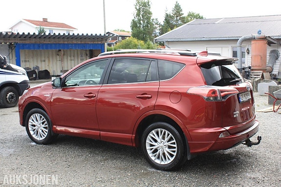 Toyota RAV4 9 of 30
