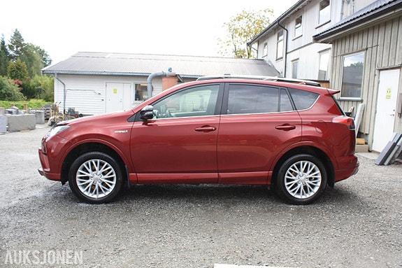 Toyota RAV4 11 of 30