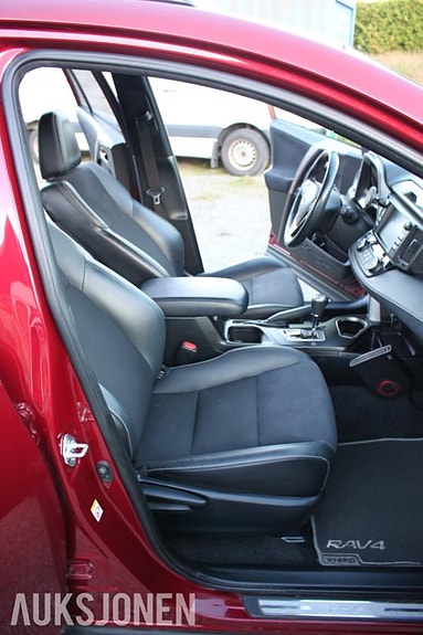 Toyota RAV4 20 of 30