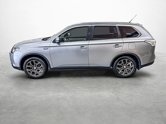 Mitsubishi Outlander 2 of 30