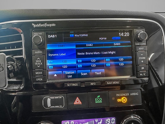 Mitsubishi Outlander 22 of 30