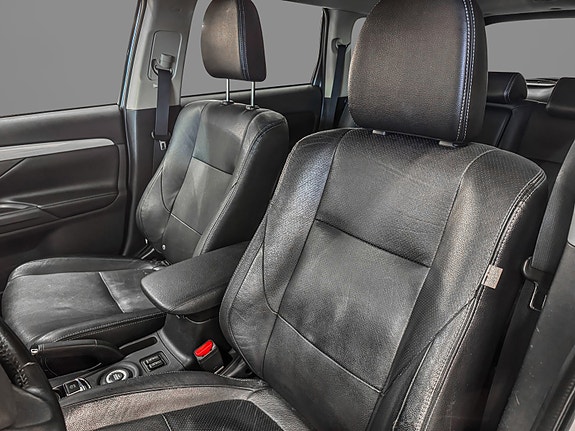 Mitsubishi Outlander 14 of 30
