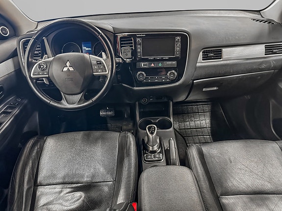 Mitsubishi Outlander 15 of 30