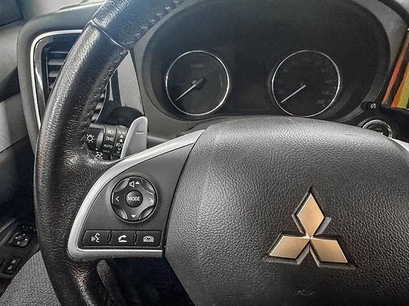 Mitsubishi Outlander 16 of 30