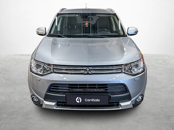 Mitsubishi Outlander 8 of 30