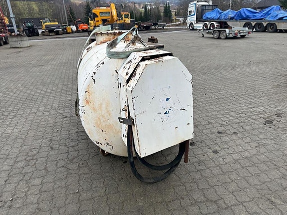Dieseltank 8 of 11