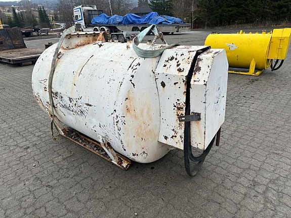 Dieseltank 4 of 11