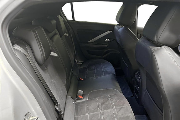 Opel Astra 22 of 25