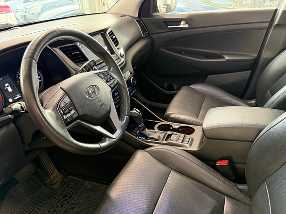 Hyundai Tucson 14 of 30
