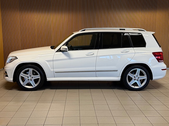 Mercedes-Benz GLK220 8 of 24