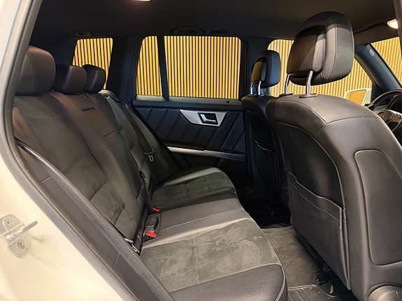 Mercedes-Benz GLK220 22 of 24