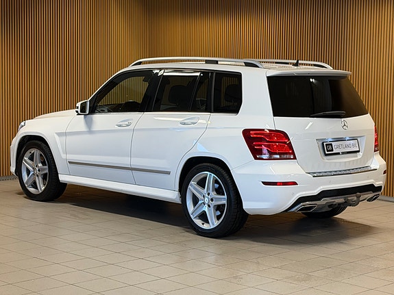 Mercedes-Benz GLK220 7 of 24