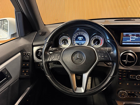 Mercedes-Benz GLK220 19 of 24
