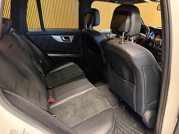 Mercedes-Benz GLK220 21 of 24